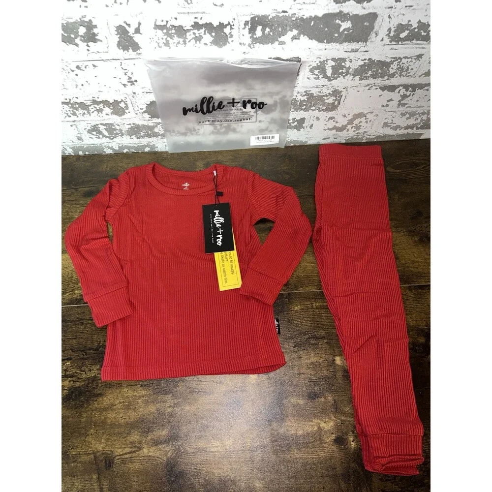 NWT! Millie + Roo Two Piece Ribbed Set - Size 2T - Color Red - Picture 1 of 7